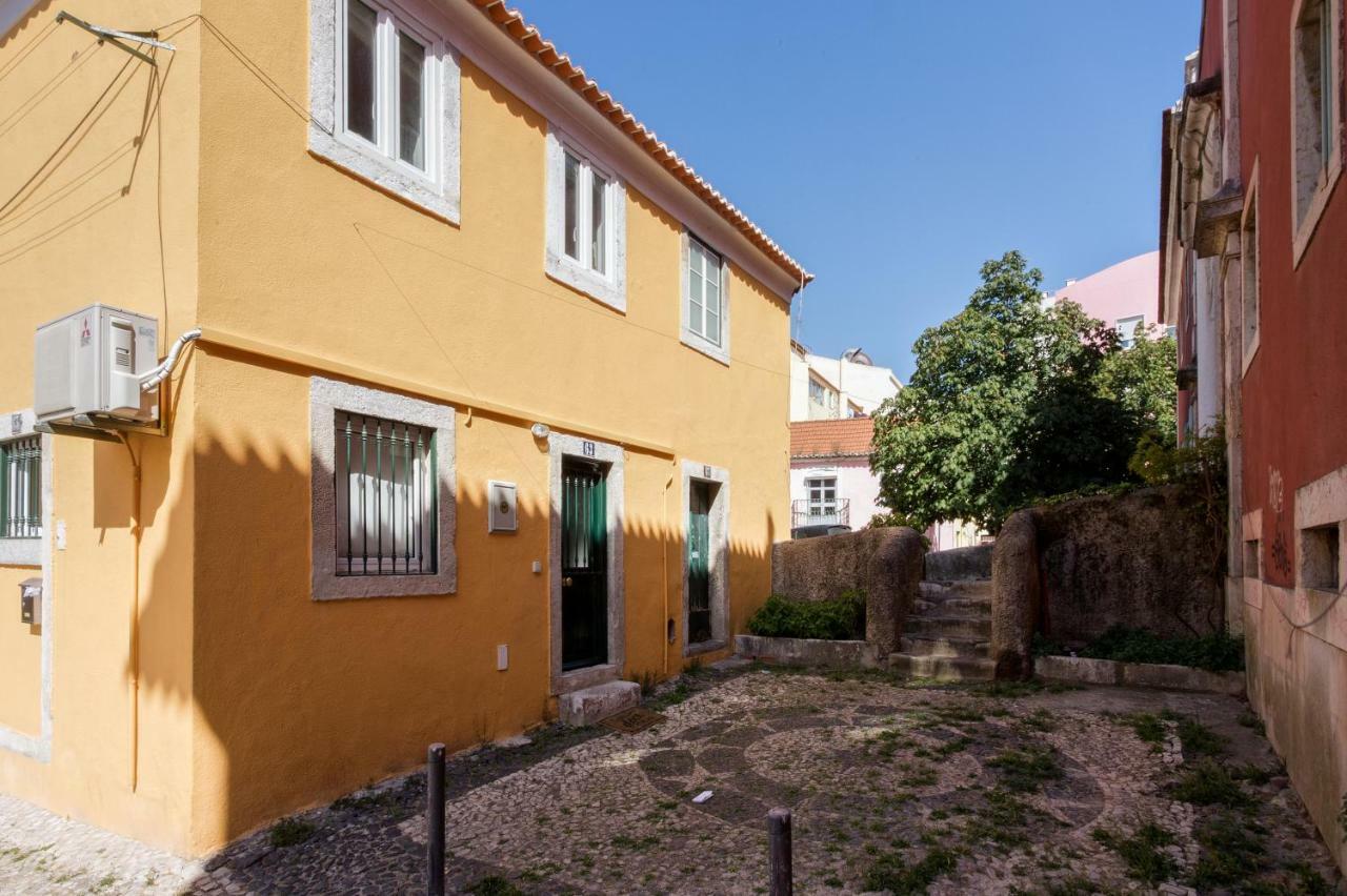 Typical And Brand New T.M. Flat Apartment Lisbon Exterior photo